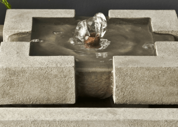 از چه نوع سنگی در آبنمای سنگی استفاده می شود؟ 